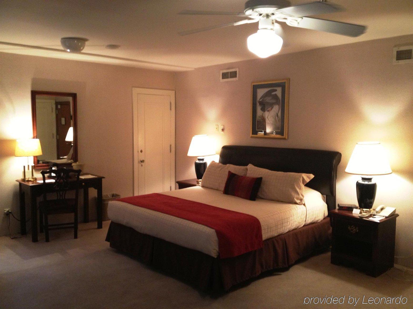 Missouri Athletic Club 3*