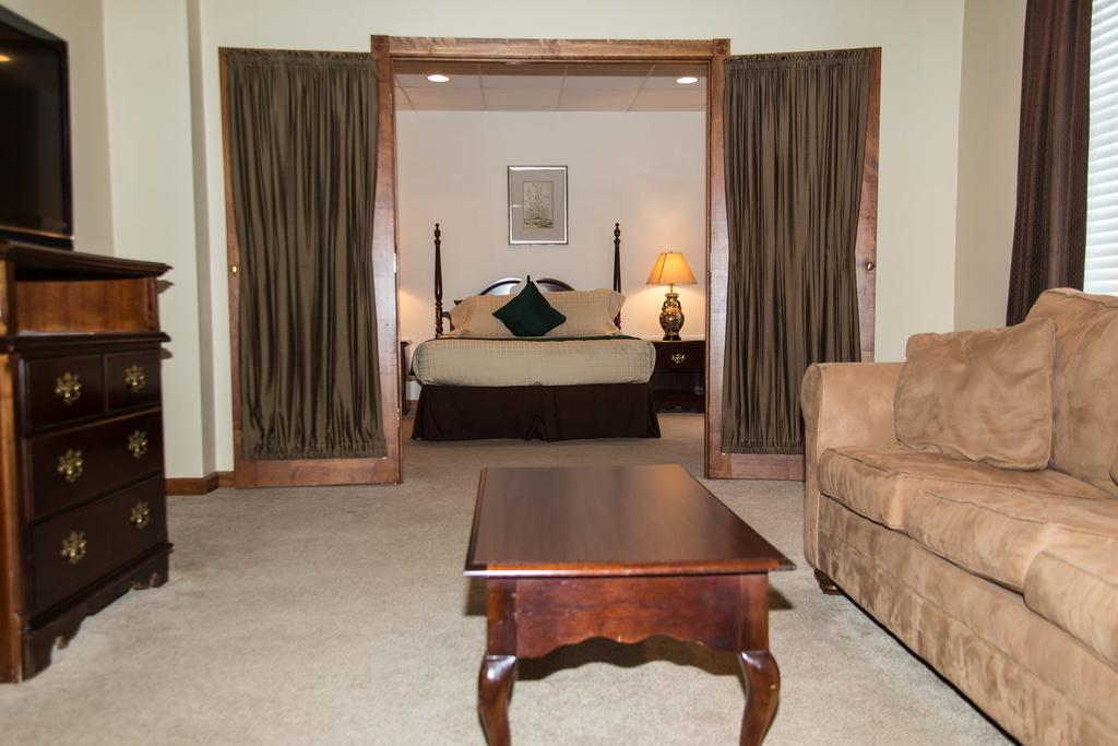 Hotel Missouri Athletic Club 3*